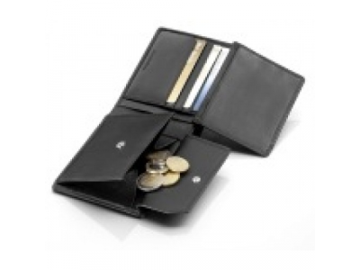 Мужской кожаный кошелек Mercedes-Benz Men’s wallet, AMG, Black, артикул B66959992 от Mercedes Мужской кожаный кошелек Mercedes-Benz Men’s wallet, AMG, Black, артикул B66959992